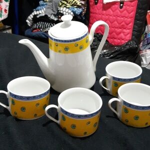 Tea Pot and  Mug Set